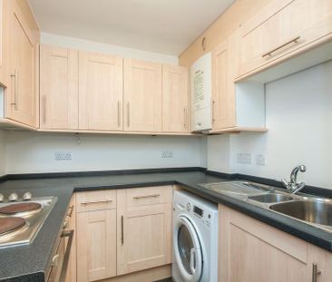 1 bedroom flat to rent - Photo 2