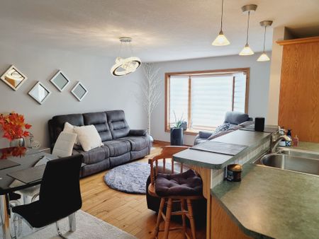 For Lease - 1127 Bleiler Street, Cambridge, Ontario - Photo 2