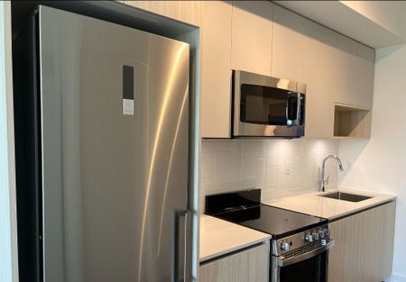 For Lease - 801 The Queensway N/A Unit# 616, Toronto, Ontario - Photo 3