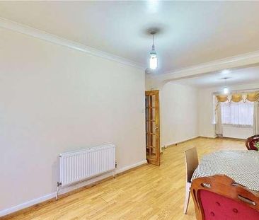 Station Grove, Wembley, HA0 - Photo 3