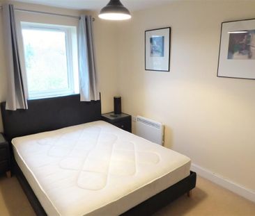 2 bedroom flat to rent - Photo 6