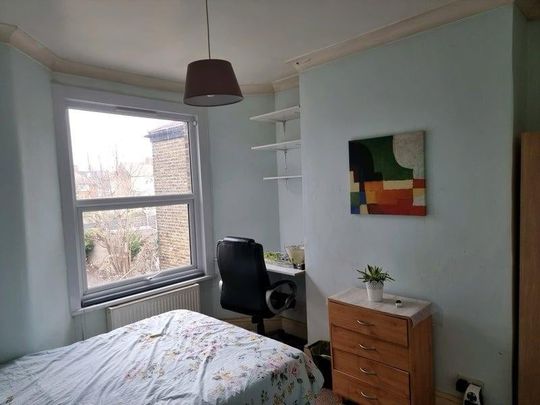 Room in a Shared House, Colchester Road, E10 - Photo 1