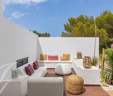 5 bedroom luxury Villa for rent in Es Caló, Balearic Islands - Photo 6