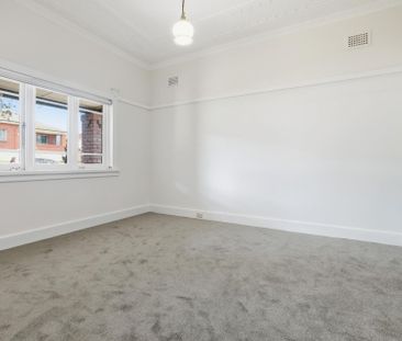 Character Filled Home in a Sought-After Earlwood Location - Photo 5