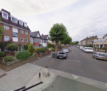 Studio Flat, Alkham Road, N16 - Photo 1