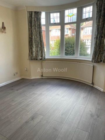3 bedroom detached house to rent - Photo 2