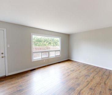 Three Bedroom Townhouse - Photo 1