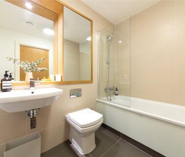 1 Bed Flat, Dowells Street, SE10 - Photo 5