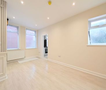 To Let – Upper Aughton Road, Southport – One Bedroom Ground Floor Flat - Photo 3