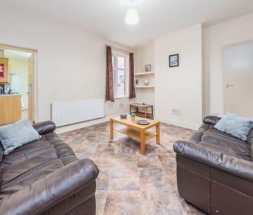 3 bedroom terraced house to rent - Photo 6