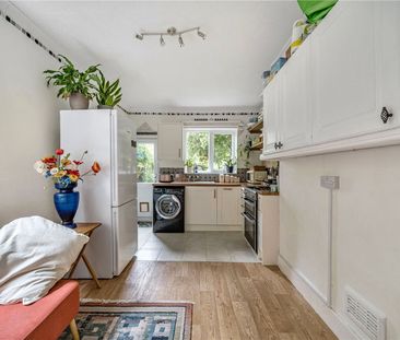 Shelbourne Road, N17, London - Photo 5