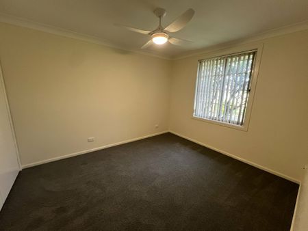 Tidy 2 Bedroom Unit - Photo 3