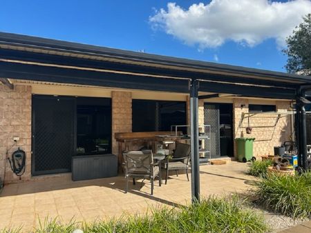 1 Justice Close, Glenvale QLD 4350 - House For Rent | Domain - Photo 5