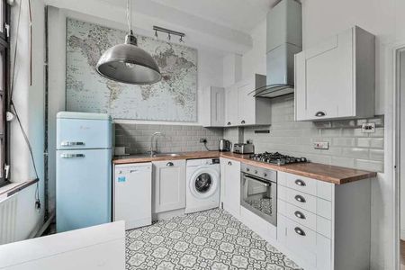 Hood Lodge, Aldersbrook, E11 - Photo 4