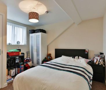 5 bedroom terraced house to rent - Photo 3