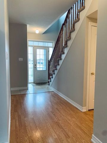 For Lease - 57 Luisa Street, Bradford West Gwillimbury, Ontario - Photo 4