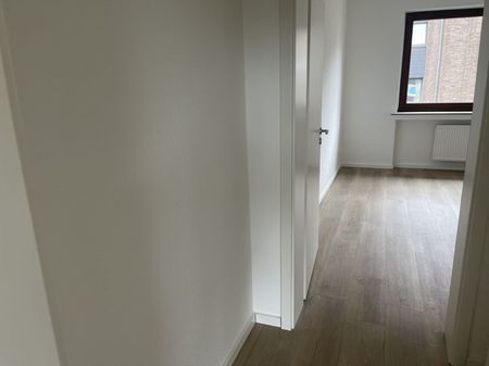 "Ideal für eine ältere Person" 2,5 Zimmer-Wohnung mit Balkon in 47137 Duisburg-Meiderich - Foto 3