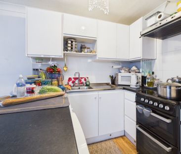 Mountbatten Close, Slough, Berkshire,SL1 - Photo 4