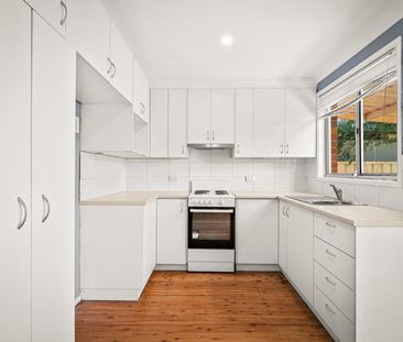 Perfect Location !! - Photo 1