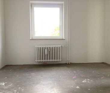 Umzug gefällig? Geräumige 3-Zi.-Wohnung mit Balkon (WBS) - Photo 1