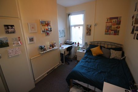 Lisvane Street, Cathays - Photo 2