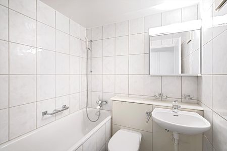 "Ideal City Apartment" - Photo 3