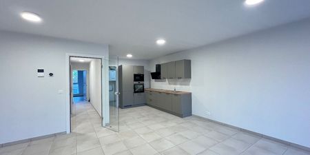 Appartement te huur in Tournai voor € 995 met 2 slaapkamers - Foto 2