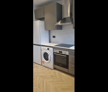 Room in a Shared House, Dunster Drive, NW9 - Photo 4
