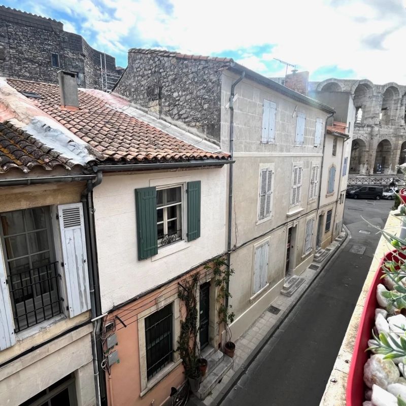 Maison de ville meublée quartier arènes 2 chambres et terrasse - Photo 1
