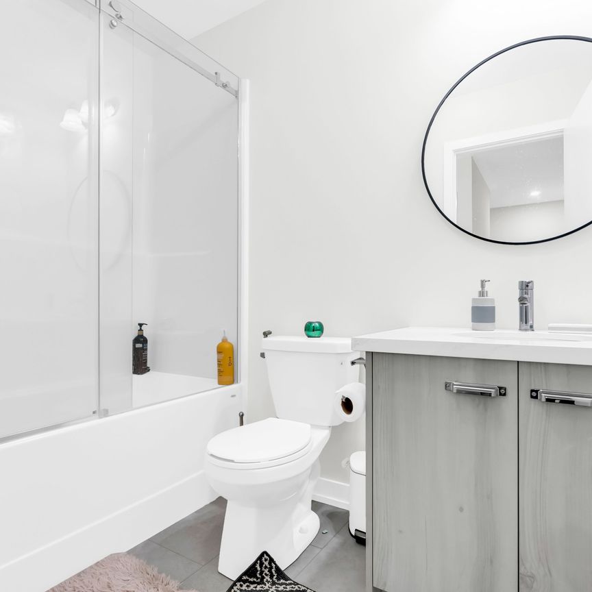 For Lease - 1317 Shevchenko Boulevard, Oakville, Ontario - Photo 1