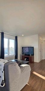 Grand 4 1/2 moderne et lumineux - Photo 4