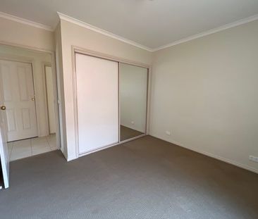 Lovely Low Maintenance 3 Bedroom Townhouse – Shepparton - Photo 4