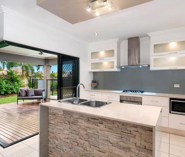 STUNNING FAMILY HOME IN A STUNNING LOCATION! - Photo 4
