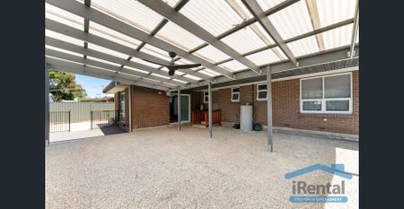 Fantastic family home in the southern suburbs! Great back yard and large shed! - Photo 4