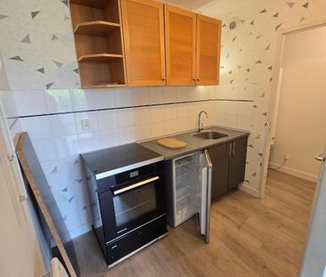 Location Appartement 3 pièces 51m² VAYRES 33870 - Photo 2