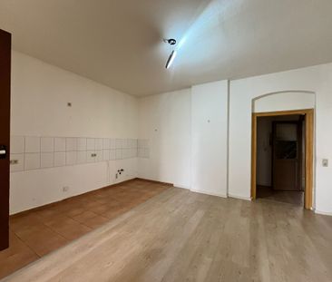 kleine 2- Raumwohnung mit Balkon im Erdgeschoss der Görlitzer Südst... - Photo 1