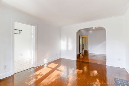 For Lease - 192 Roe Avenue, Toronto, Ontario - Photo 2
