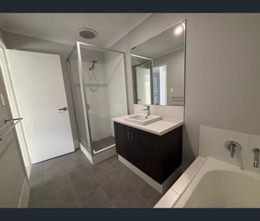 9 Magpie Pl, Eglinton, WA 6034 - Photo 5