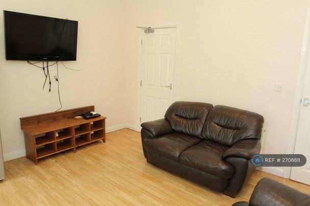 5 bedroom terraced house to rent - Photo 1
