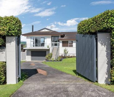 SUNNY HOME IN COCKLE BAY - Photo 3