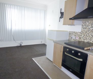 Flat to rent in Humbert Street, Jarrow, NE32 - Photo 5