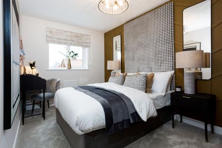 4 bedroom semi-detached house to rent - Photo 4