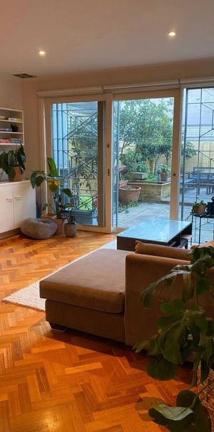 South Yarra - Photo 1