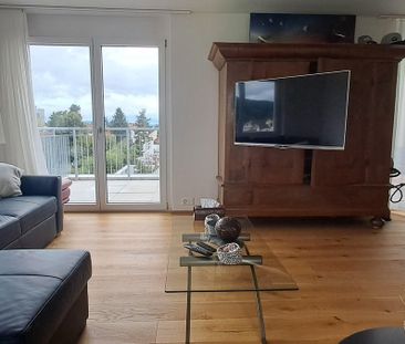 Attika 2.5 Zimmer möbliert befristet - Foto 1