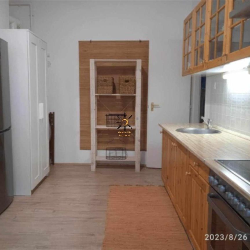 Kiadó lakás - Pécs - Fotó 1