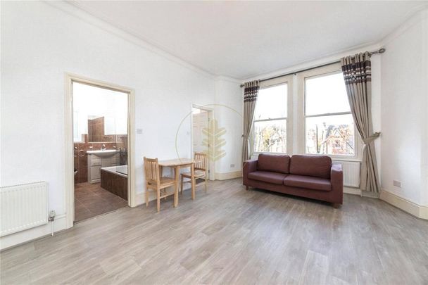 Studio to rent - Photo 1