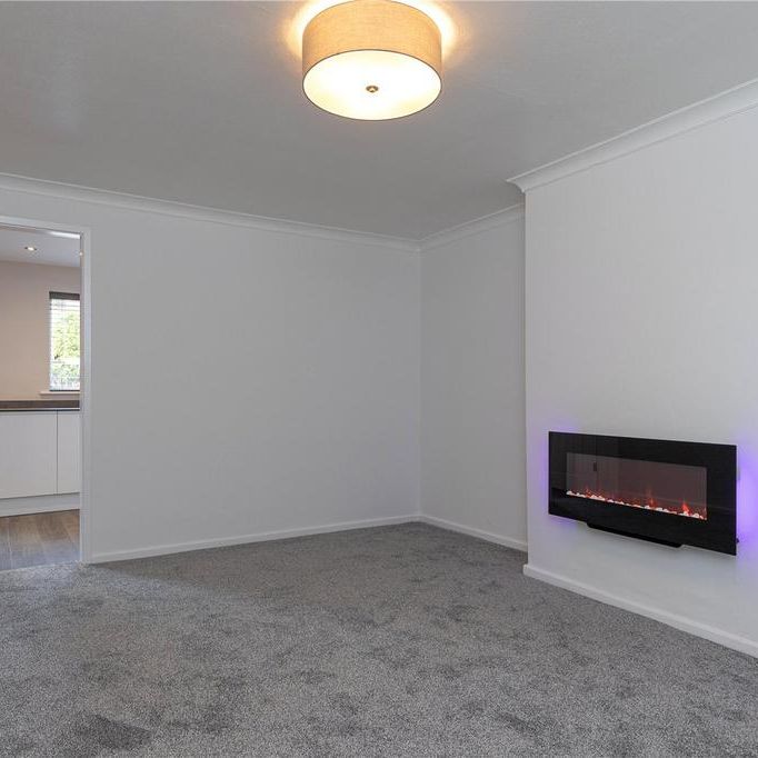 3 bedroom end of terrace house to rent - Photo 1