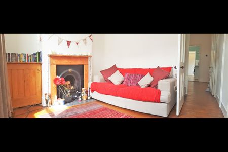 3 Bed Terraced House, Edgehill Street, RG1 - Photo 2