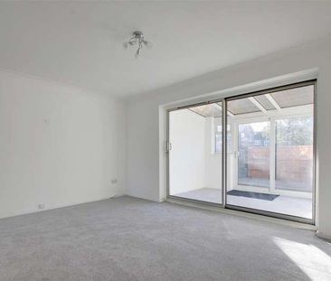 Willow Crescent, Worthing, BN13 - Photo 1