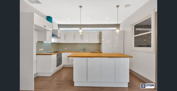 An entertainers delight - Photo 1